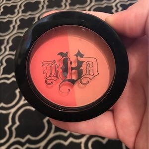 kat von d blush