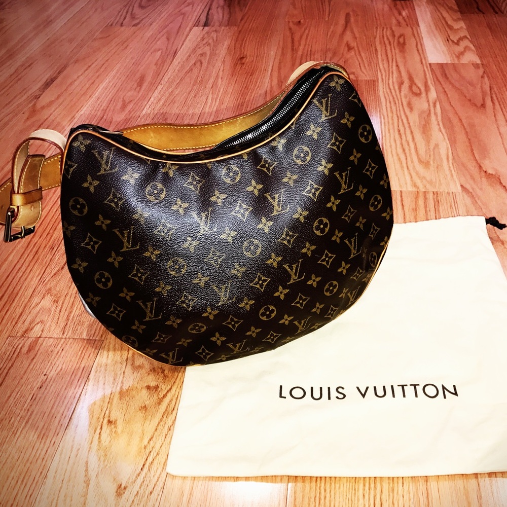 🚫SOLD🚫CLASSIC LOUIS VUITTON WOMENS BAG.