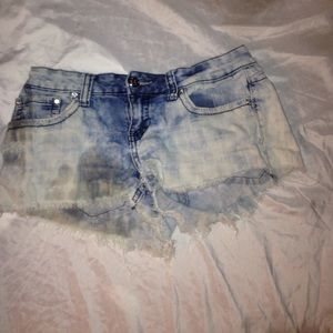 Ruffle bottom shorts