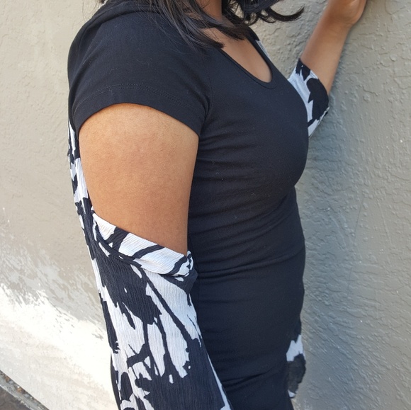 BASIC BLACK DRESS - Picture 2 of 4