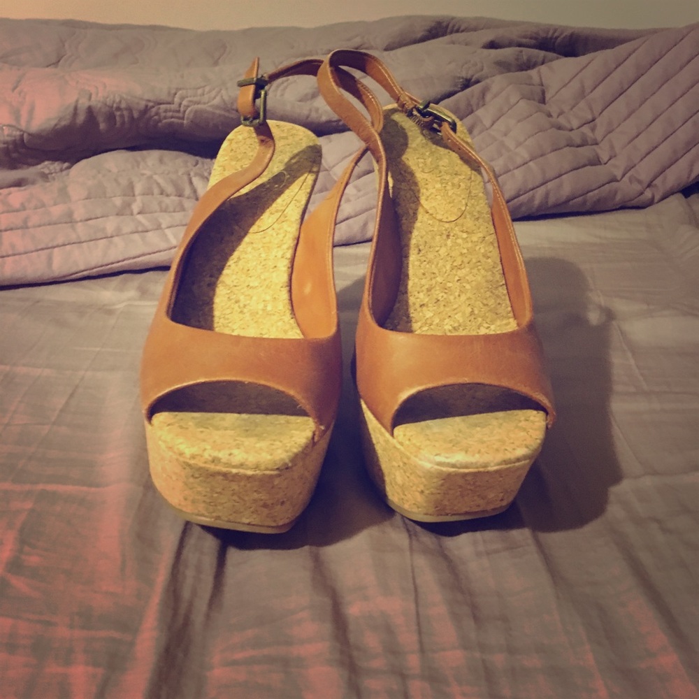Jessica Simpson size 8 brown wedges