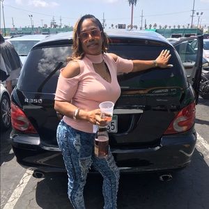 Meet your Posher, Charnell