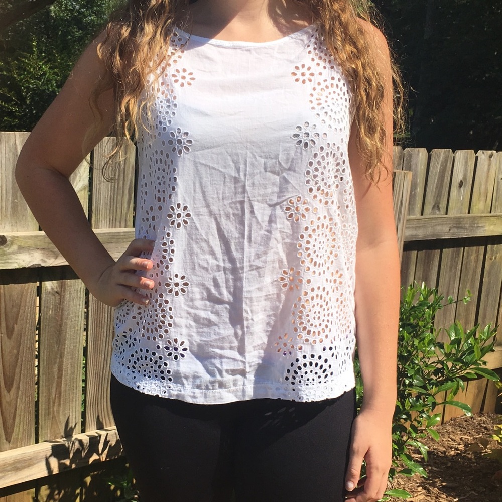White Ann Taylor LOFT summer tank top