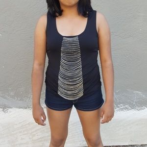 BLACK TOP WITH CHAIN DETAILS