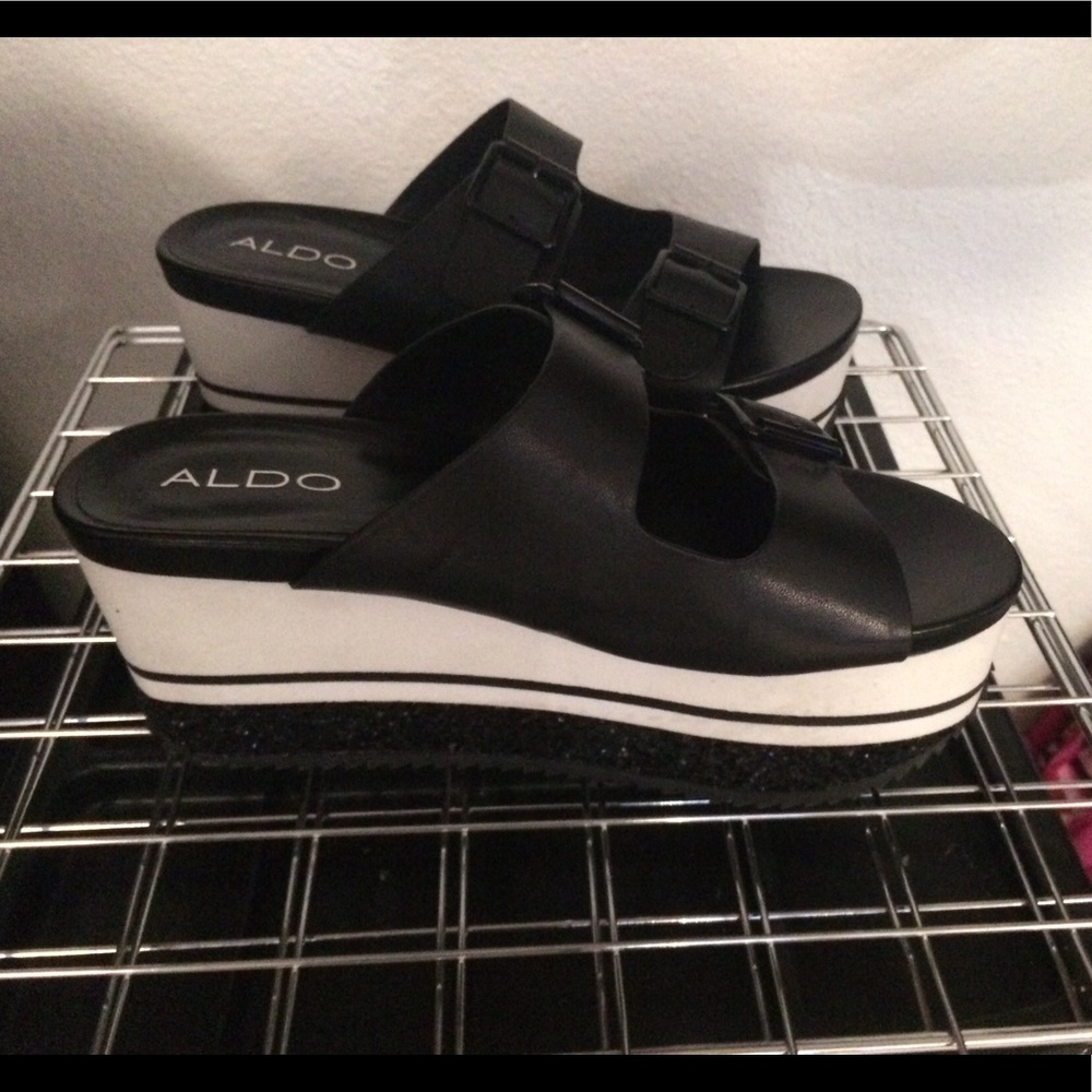 Aldo 3inch Platform Sandals size 7 New