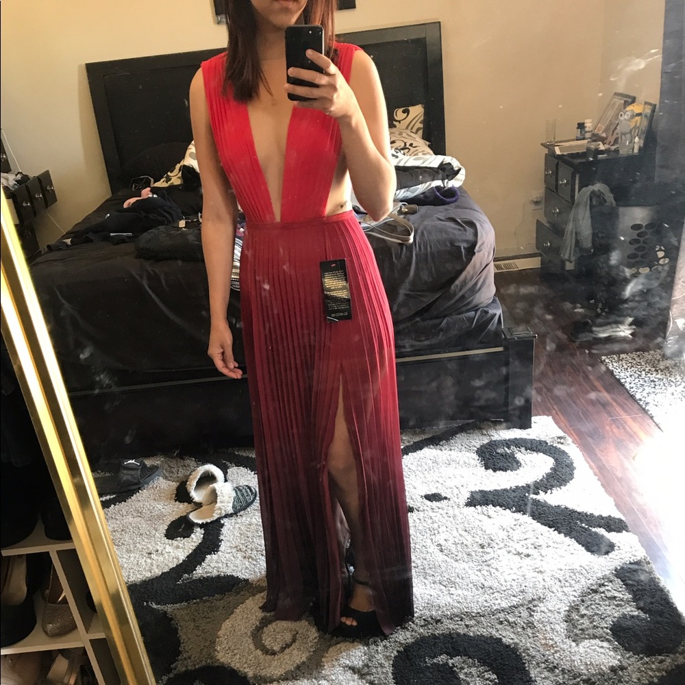 OMBRÉ BEBE GOWN!!