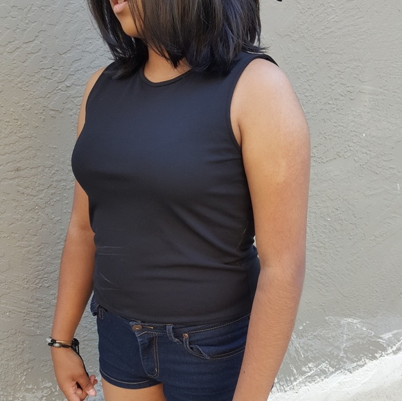 BASIC BLACK TOP - Picture 2 of 4