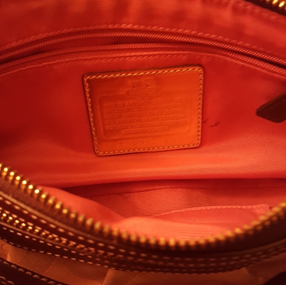 Purse/Excellent Condition - Picture 3 of 5