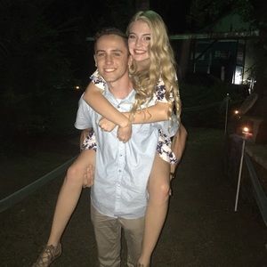 Meet your Posher, Hunter