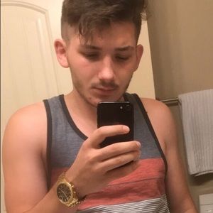 Meet your Posher, Christian