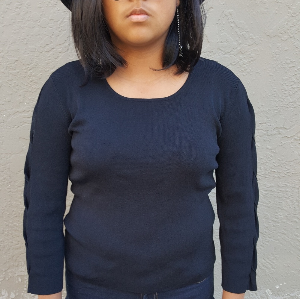 BLACK SWEATER WITH ARM CUT OUT DETAIL