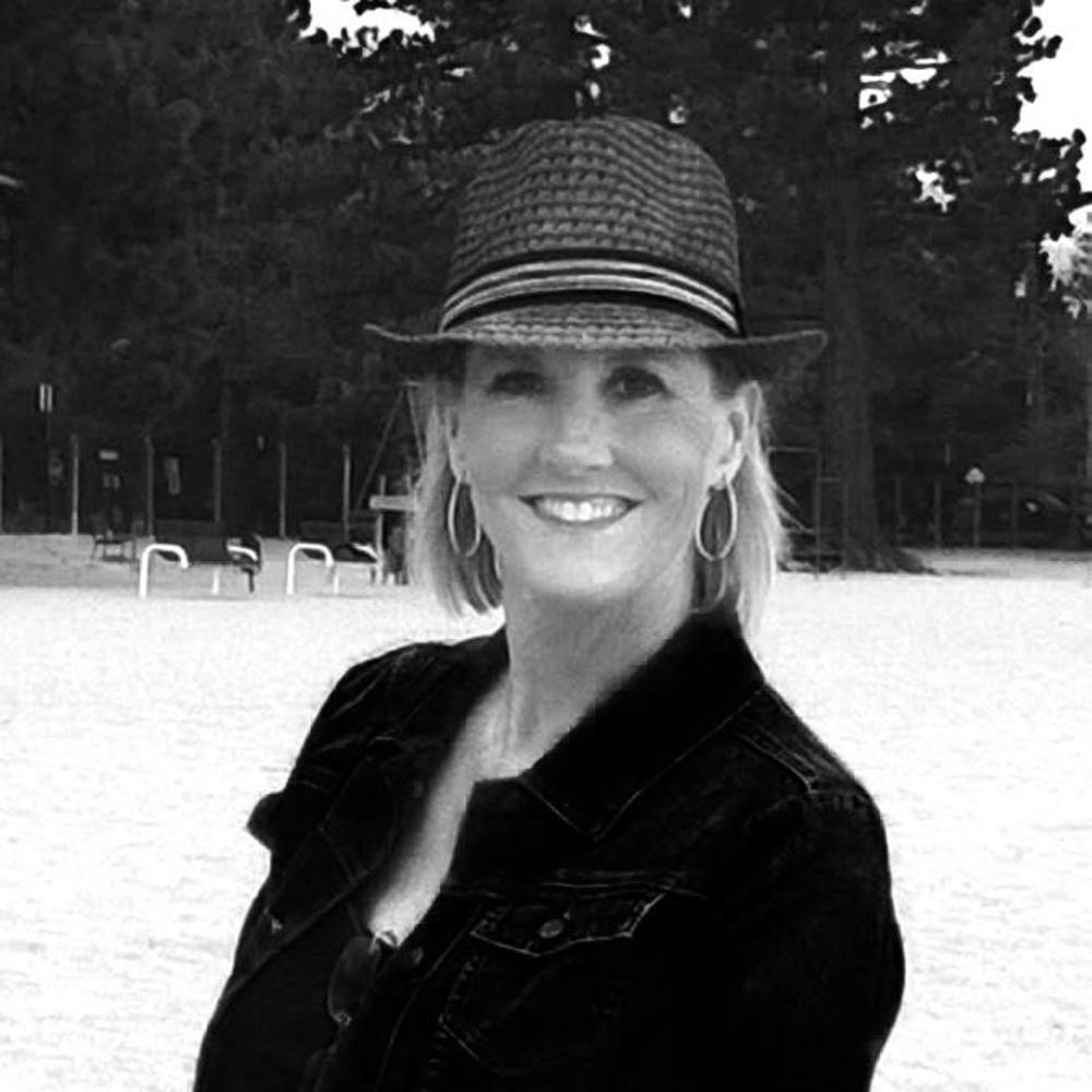 Meet your Posher, Monica