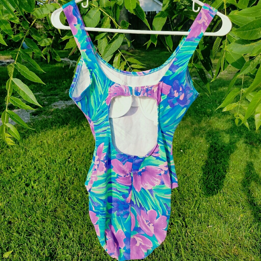 Vintage Swimsuit - Picture 3 of 4