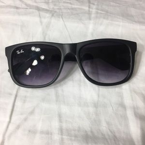 Ray-Ban Justin Classic Sunglasses