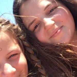 Meet your Posher, Rebeca