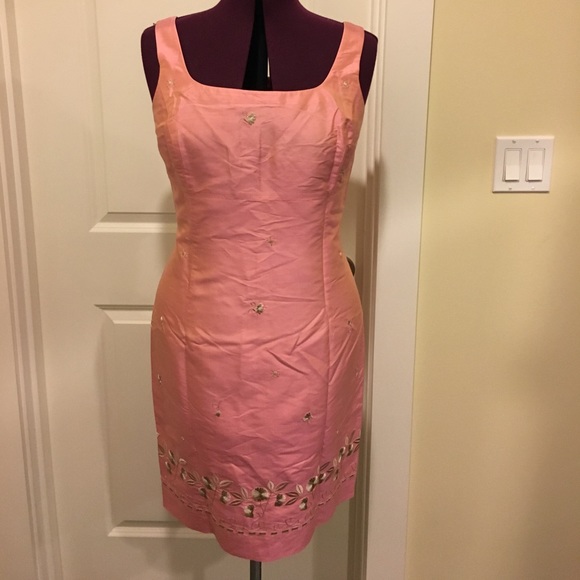 Ann Taylor Sheath - Picture 1 of 8