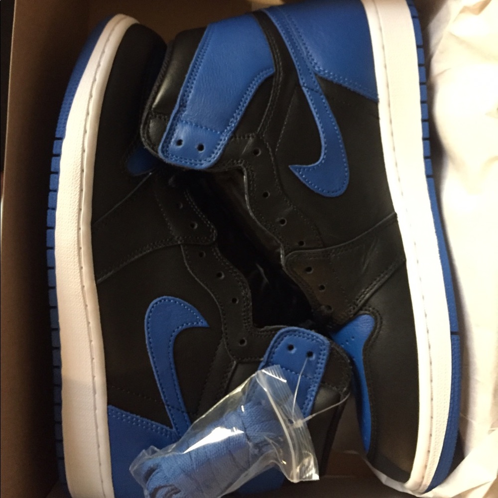 SOLD: Air Jordan Royal 1