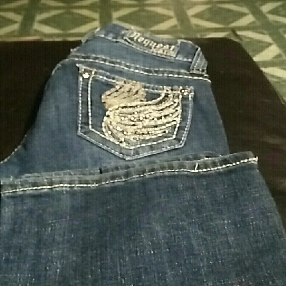 Shorts - Picture 7 of 8