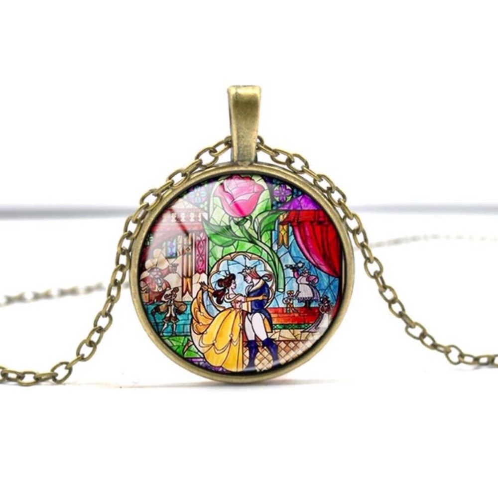 🌟 NEW 🌟Beauty and the beast necklace.