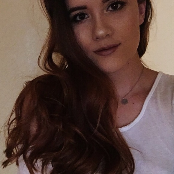 Chloe Weldon - Picture 1 of 1