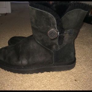 Black Womens Ugg Bailey Button Boots