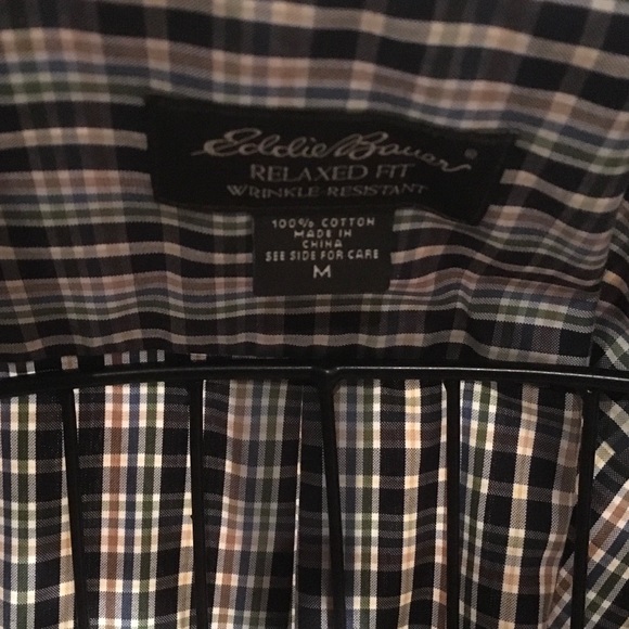 Relaxed fit men shirt always looks ironed like new - Picture 3 of 3