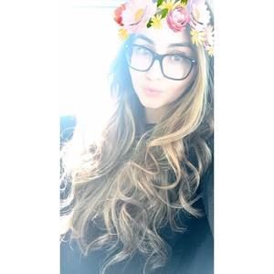 Meet your Posher, Angie