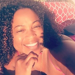 Meet your Posher, Rochelle