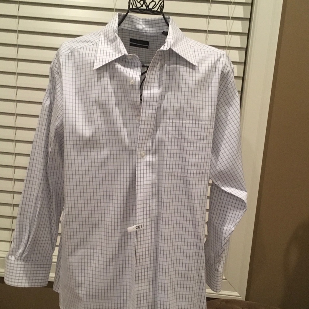 Mans dress shirt club room very sexy & matches all