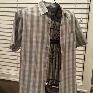 Pictures say it all. Classy but comfy dress shirt