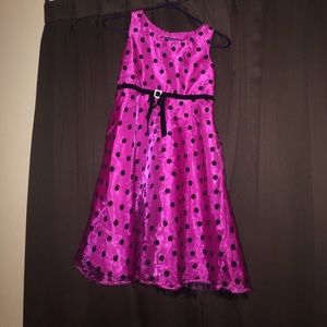Girls dress