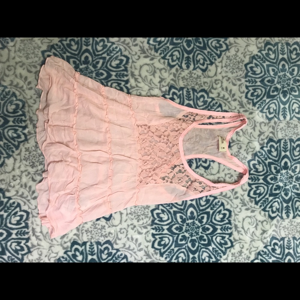 Never worn NWOT Hollister Tank