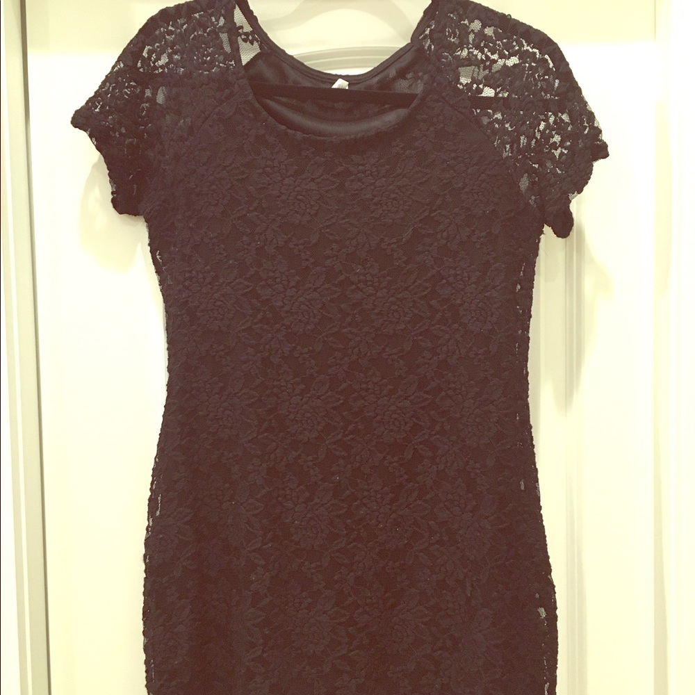 Maternity Black lace tunic