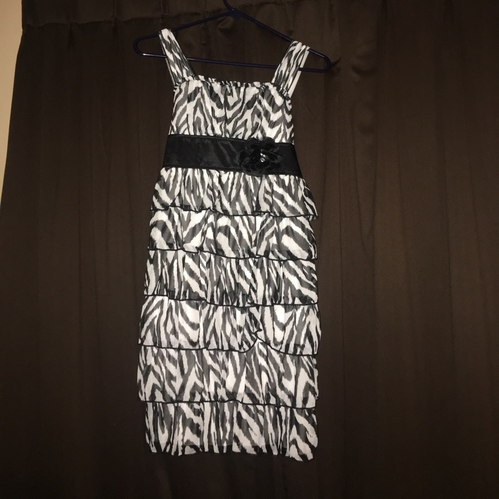 Black and white girls dress