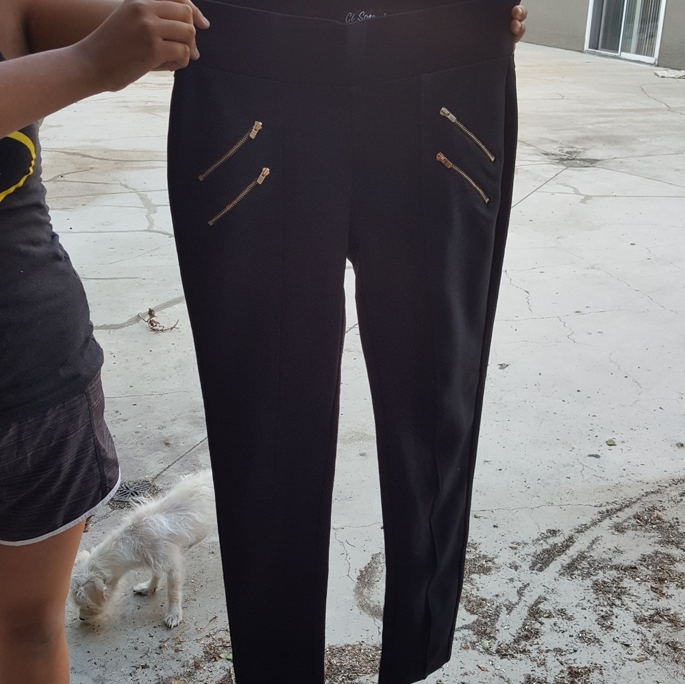 BLACK LEGGINGS WITH ZIPPER DETAIL