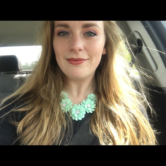 Meet your Posher, Katelynn - Picture 1 of 1