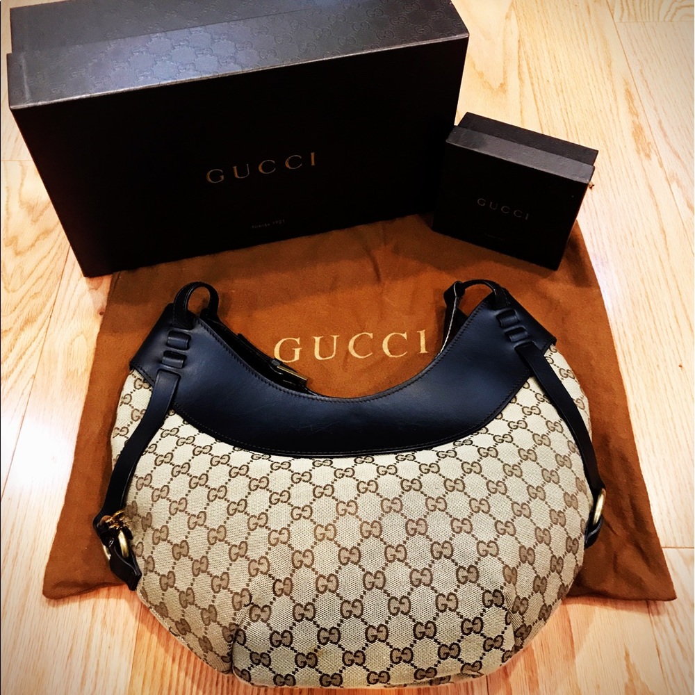 CLASSIC/VINTAGE GUCCI SHOULDER BAG WOMENS