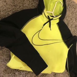 NIKE DRI FIT HOODIE