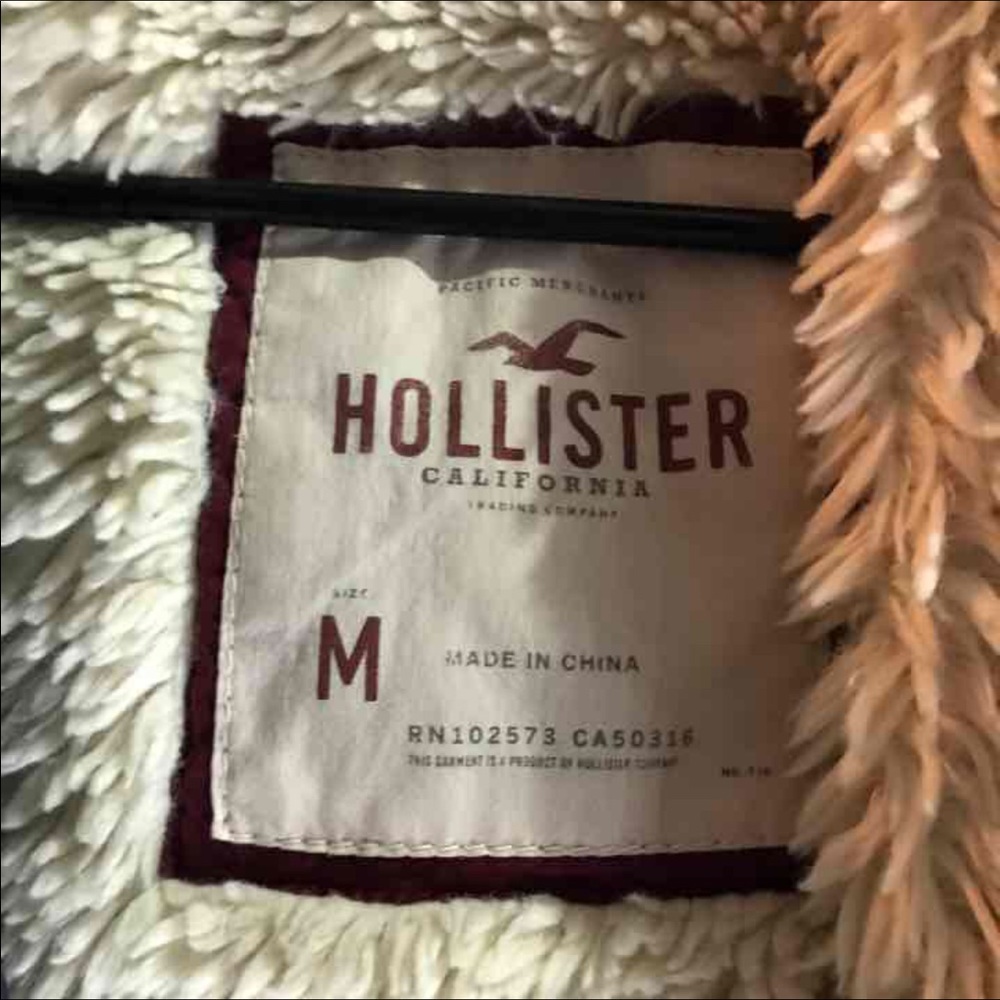 HOLLISTER FUR LINED COAT