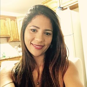 Meet your Posher, Luciana