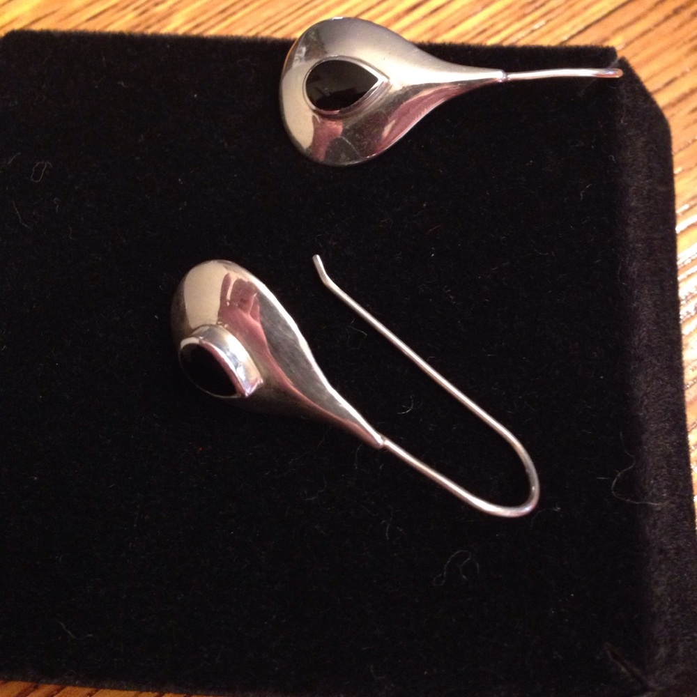 Sterling silver w black onyx threader earrings