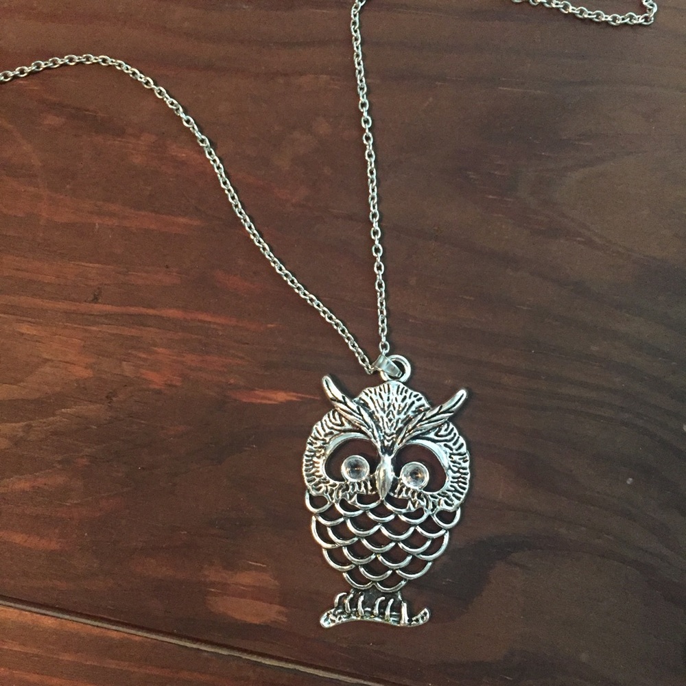 New Silver Plated Owl Necklace