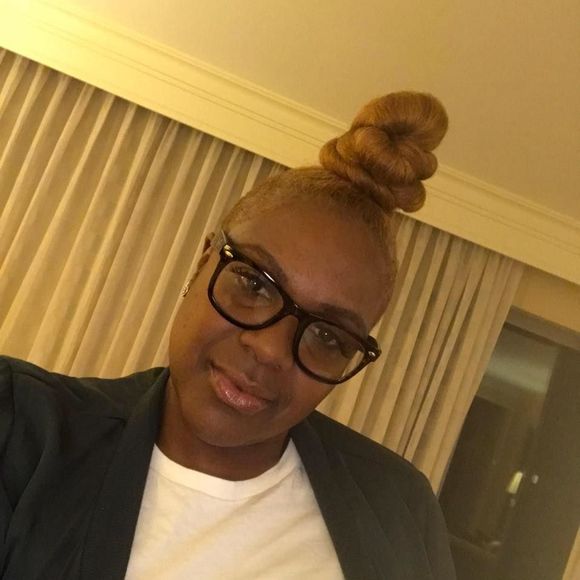 Meet your Posher, Adriene - Picture 2 of 3