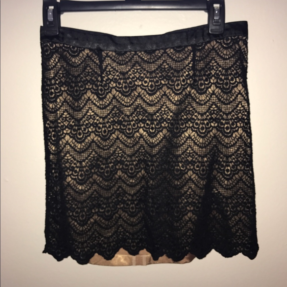 Black lace Guess skirt