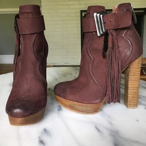 Platform ankle boot