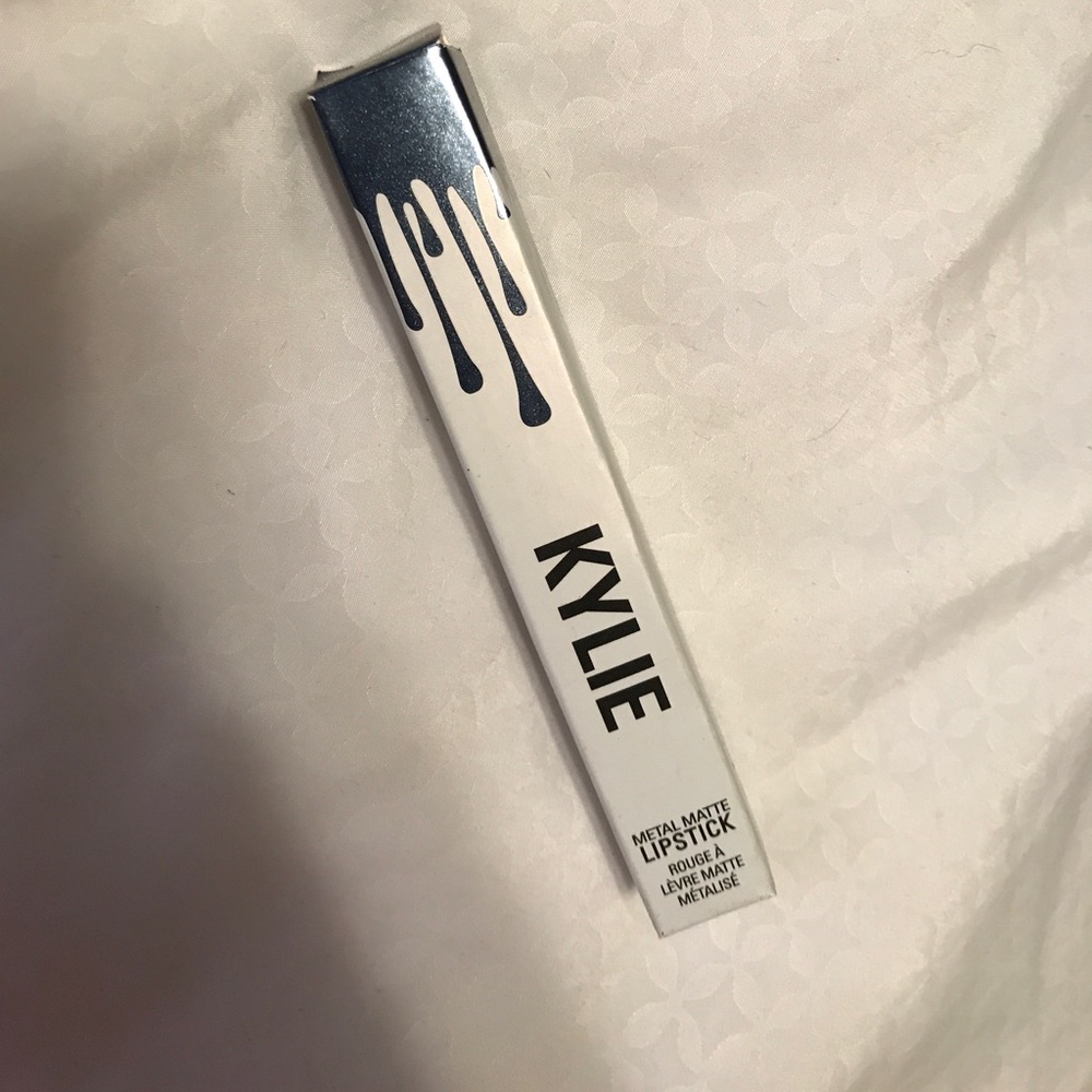 KYMAJESTY by Kylie Cosmetics