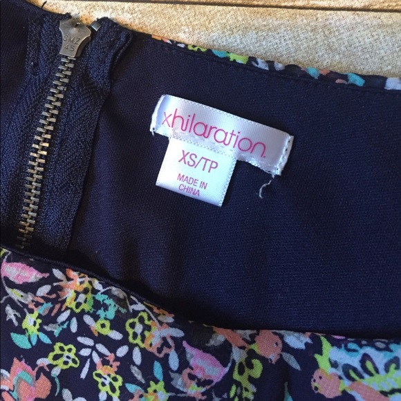 navy floral dress - Picture 4 of 6