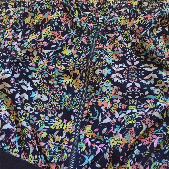 navy floral dress - Picture 5 of 6