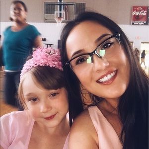 Meet your Posher, Crystal