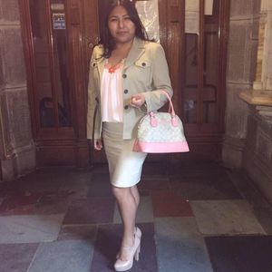 Meet your Posher, Anabel